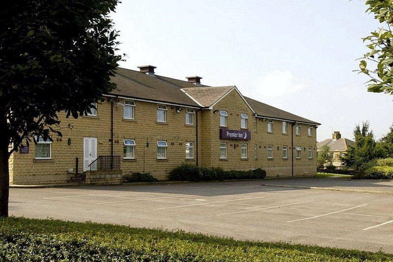 Premier Inn Huddersfield West Εξωτερικό φωτογραφία